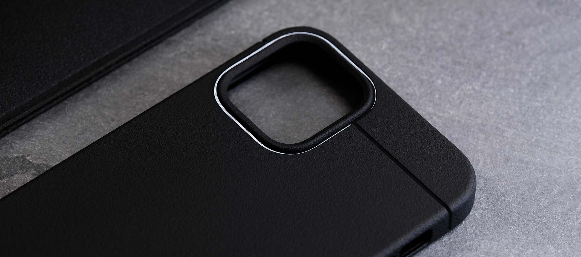 Caudabe, Caudabe Étui Protecteur Mince pour iPhone 12 / 12 Pro - GRIS